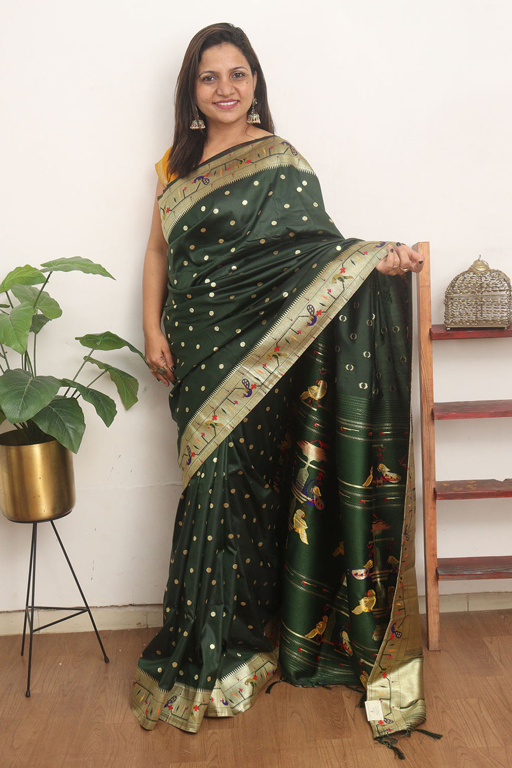 Buy Latest Paithani Sarees Online In India | On SALE | Me99