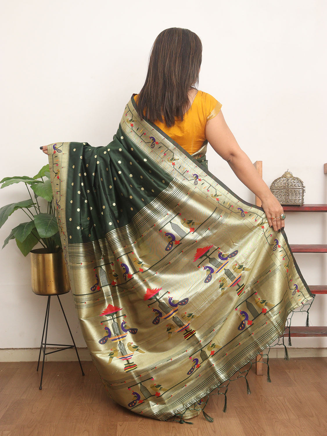 Adoring Dark Green Pure Paithani Silk Saree With Splendorous Blouse Pi –  LajreeDesigner