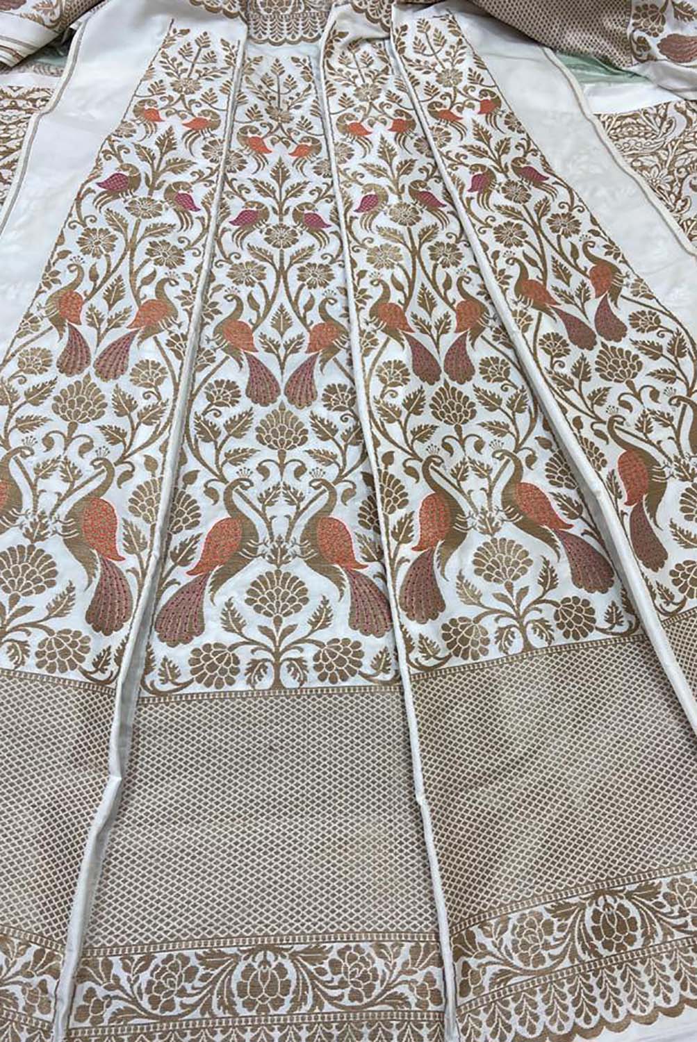 Unstitched lehenga fabric with dupatta and blouse piece - Women - 1749947840