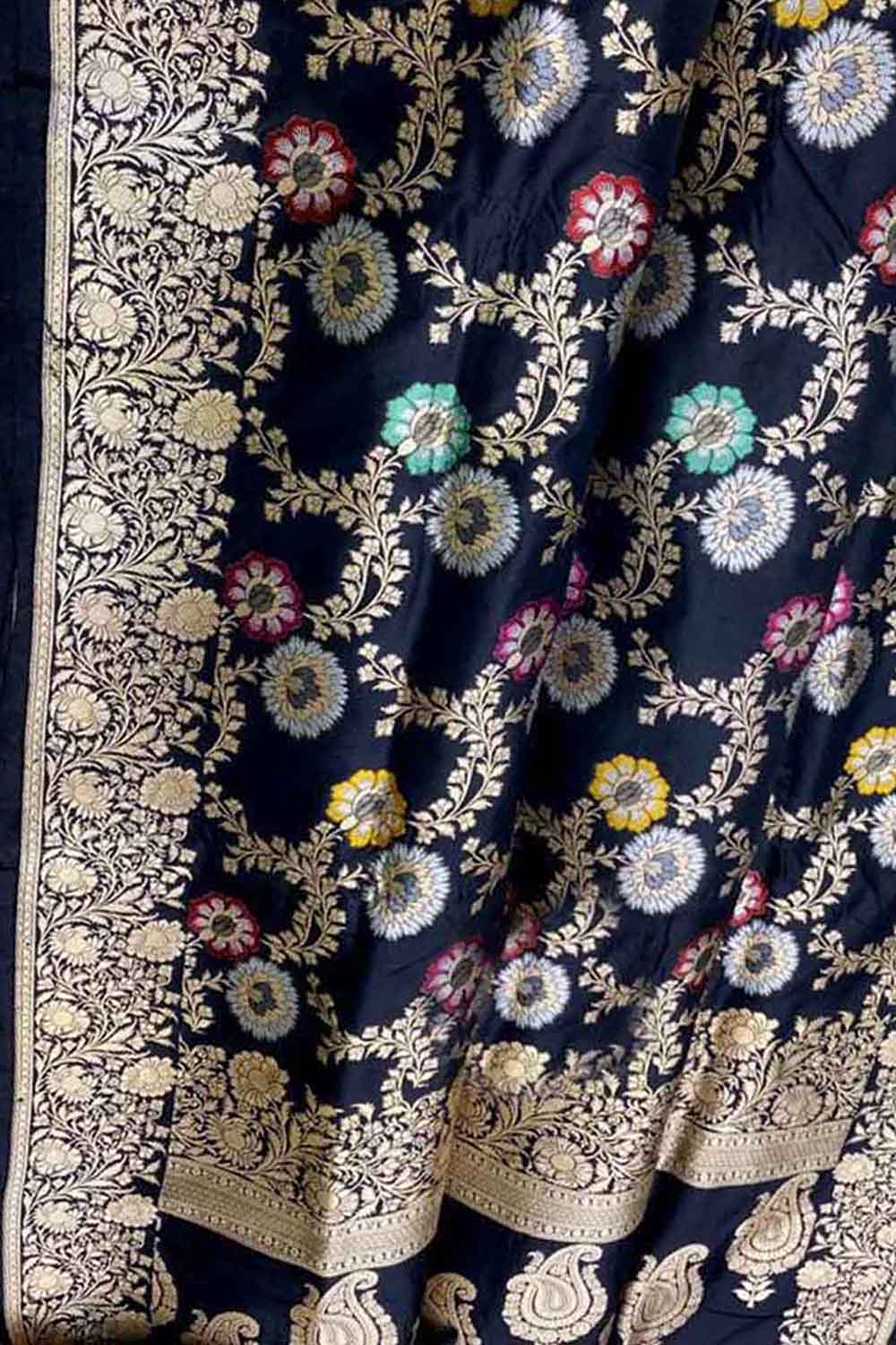 Exquisite Black Banarasi Handloom Pure Katan Silk Meenakari Saree