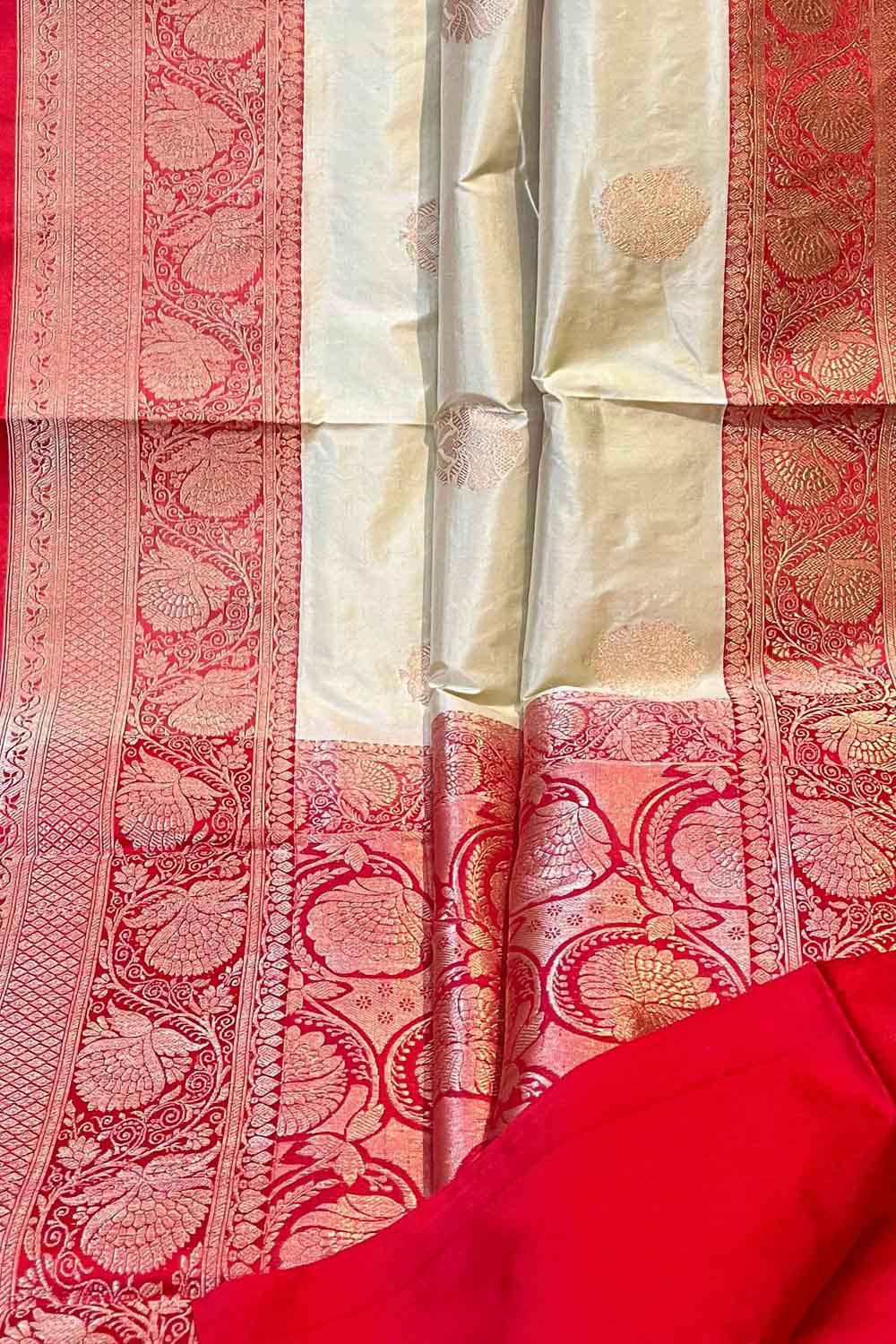 Buy Off White Banarasi Silk Saree With Silk Blouse Online - SARV04027 |  Andaaz Fashion