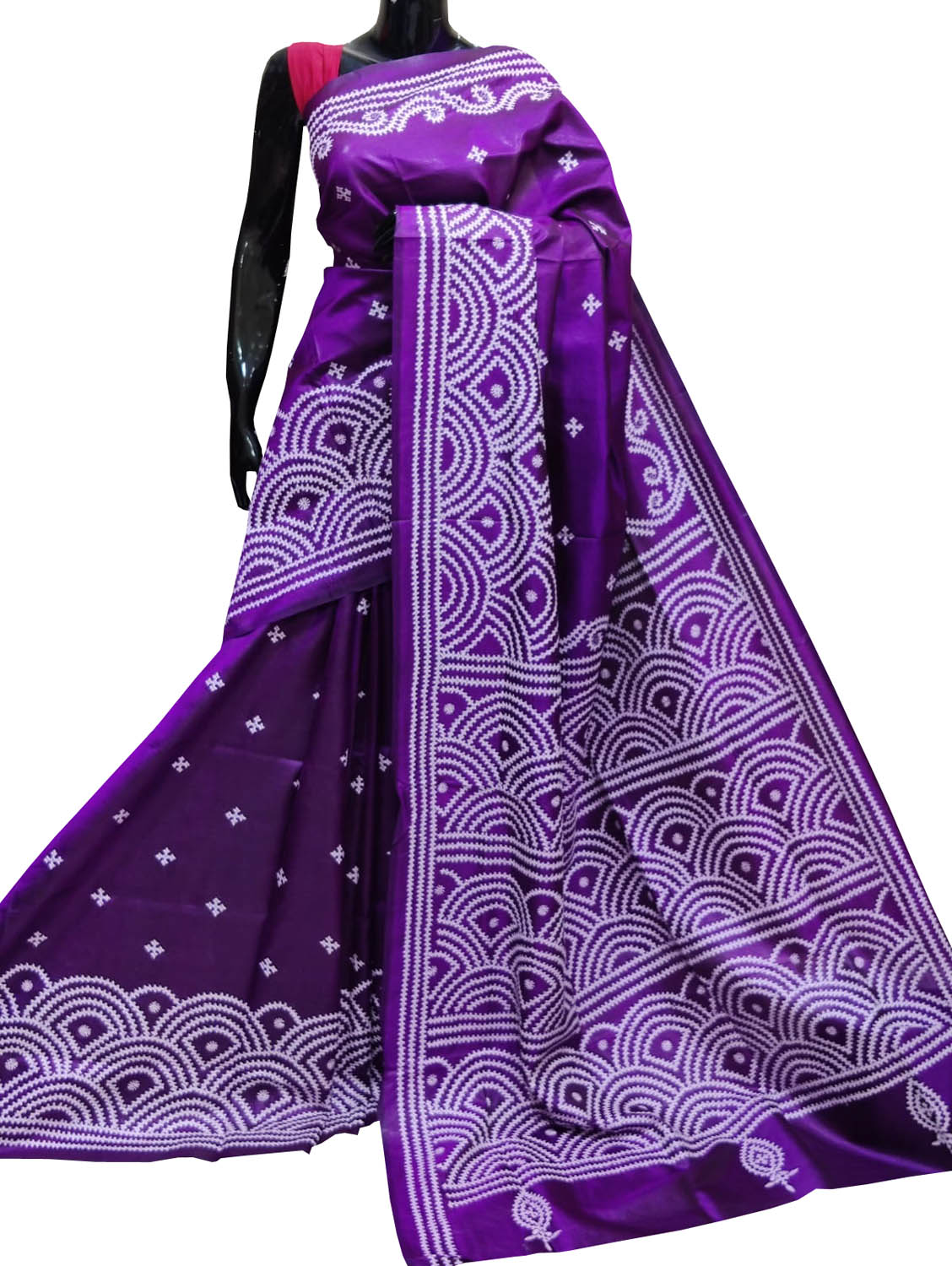 Shop Exquisite Gujarati Saree Online for a Stylish Look