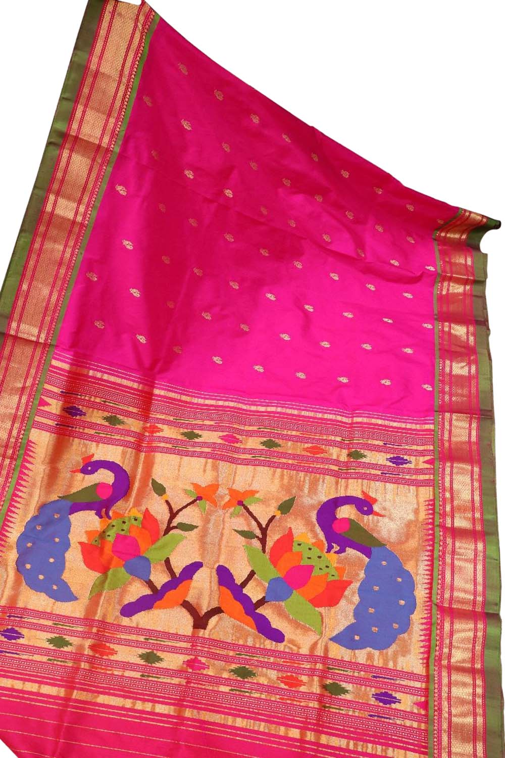 Find Saree by SHAREQ SAREE CENTRE near me | Beed, Beed, Maharashtra | Anar  B2B Business App