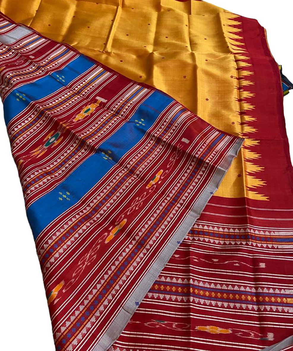 White And Black Premium Sambalpuri Handloom Ikat Cotton Saree | Saree, Cotton  saree, Checks saree