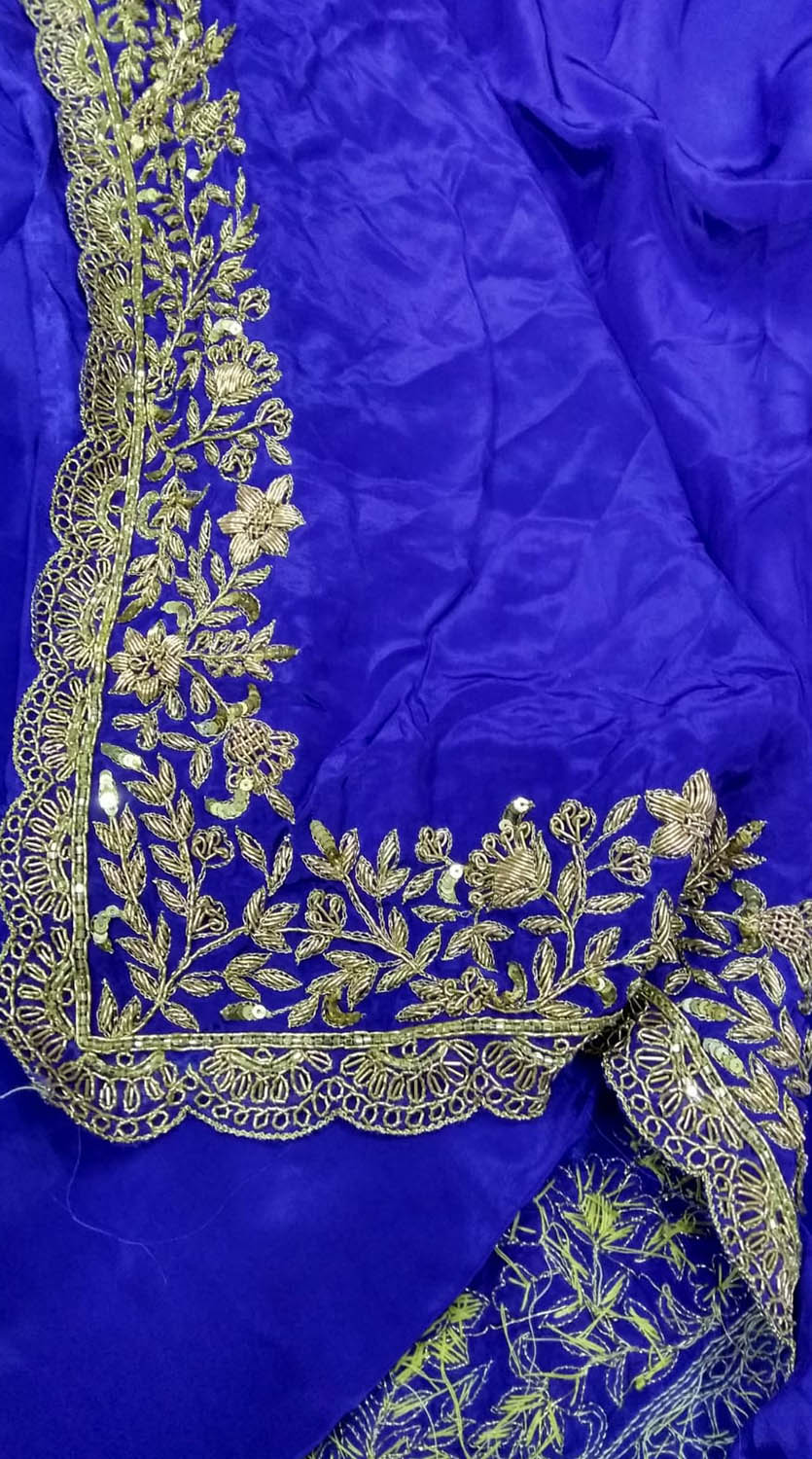 Pure Banarasi silk saree ( Meenakari weaving) detailed with Cutwork zardosi  work on border, paired with maggamwork blouse. | Instagram