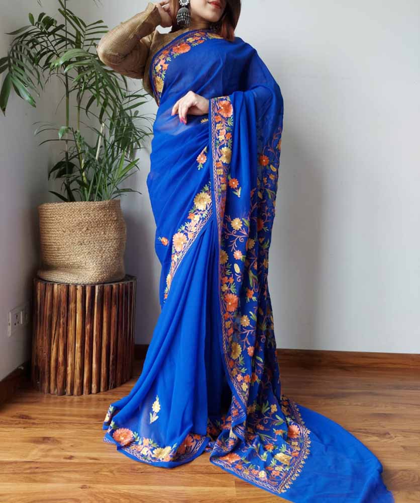 Sridevi Vijaykumar is a sight to behold in a navy blue organza saree! |  Fancy sarees party wear, Saree designs party wear, Navy blue saree