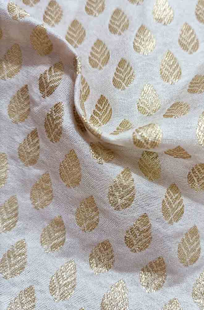 Dyeable Banarasi Silk Fabric (  1 Mtr ) - Luxurion World