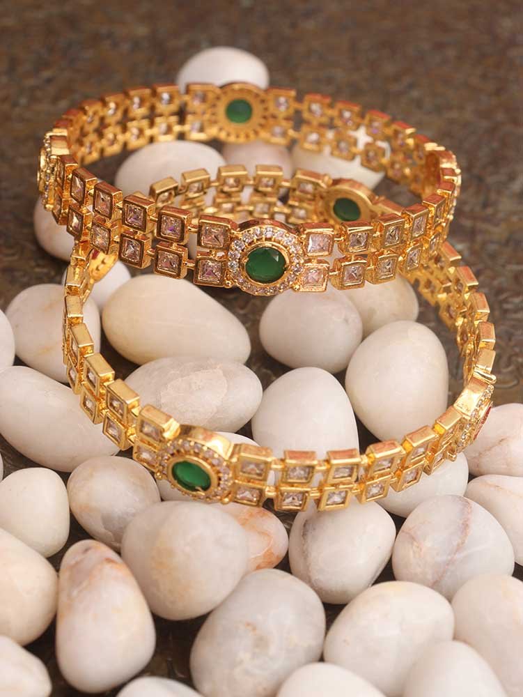 Brass bangles shop