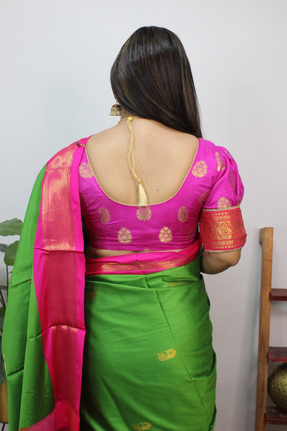 Paithani blouse sleeve design|simple and easy method of stitching - YouTube