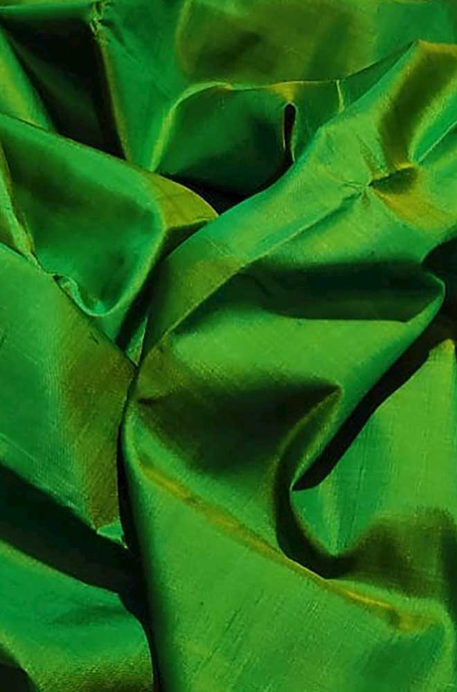 Green Plain Pure Silk Fabric ( 1 Mtr ) - Luxurion World