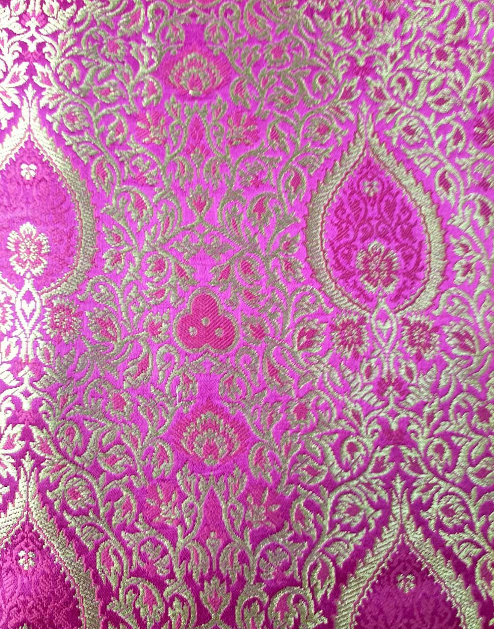 Pink Banarasi Silk Fabric ( 1 Mtr ) - Luxurion World